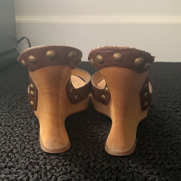 Wedges - Picture 6 of 9